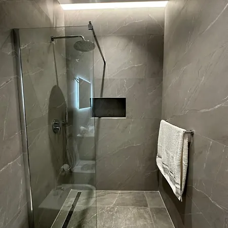 Rildi Luxury * Τίρανα